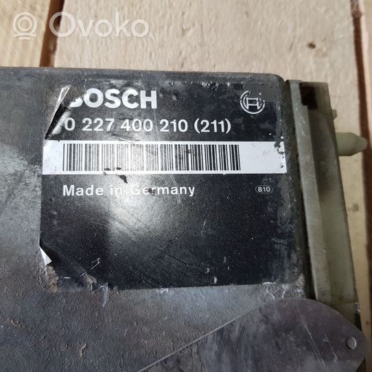 Volvo 850 Calculateur moteur ECU 0227400210