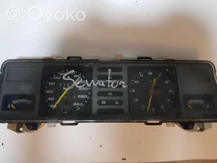 Opel Rekord E2 Tachimetro (quadro strumenti) 81117151