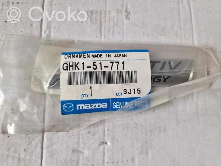 Mazda 6 Logo, emblème de fabricant GHK151771