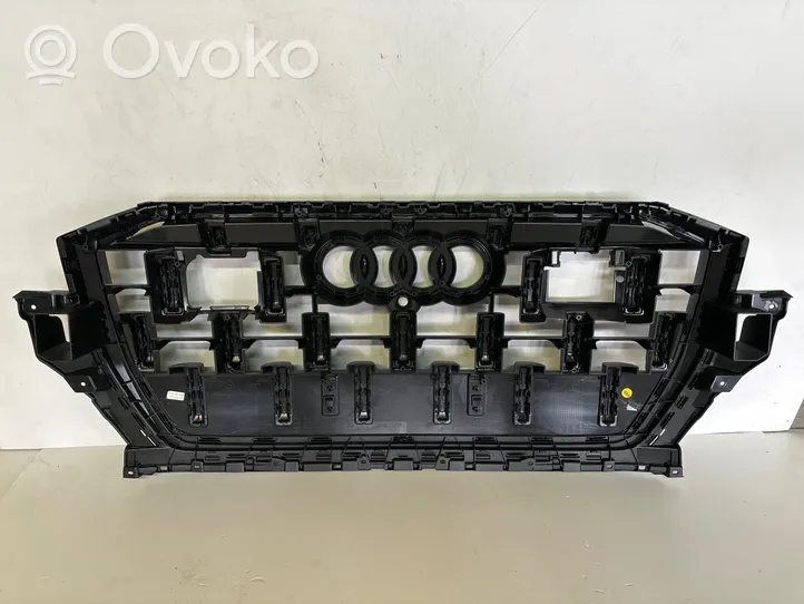 Audi SQ7 Atrapa chłodnicy / Grill 4M0853651B