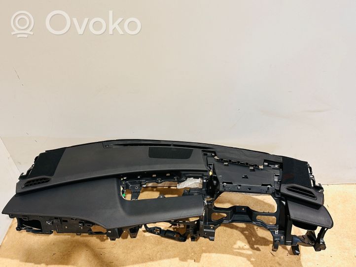 Lexus UX Dashboard 5540076020