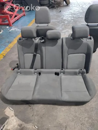 Volkswagen Golf VIII Seat set 