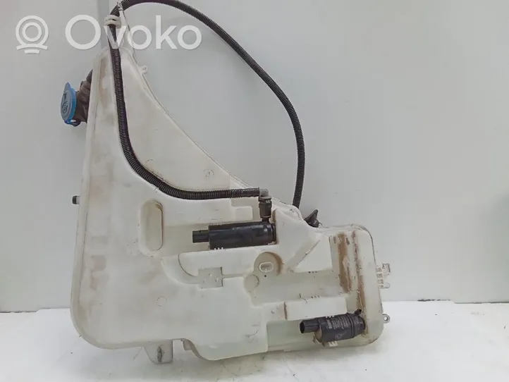 BMW 2 F22 F23 Windshield washer fluid reservoir/tank 724167913