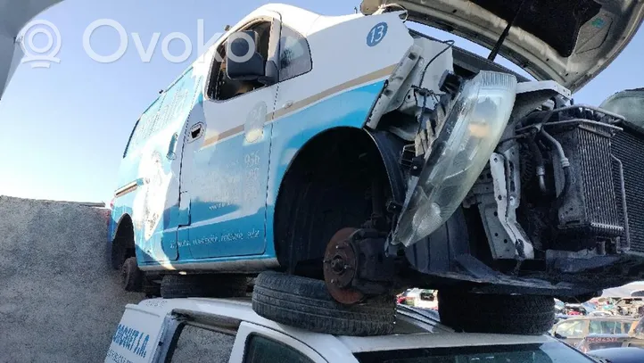 Nissan NV200 Brazo de suspensión delantero 