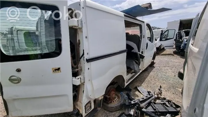 Renault Trafic II (X83) Couvercle anti-poussière disque de plaque de frein arrière 