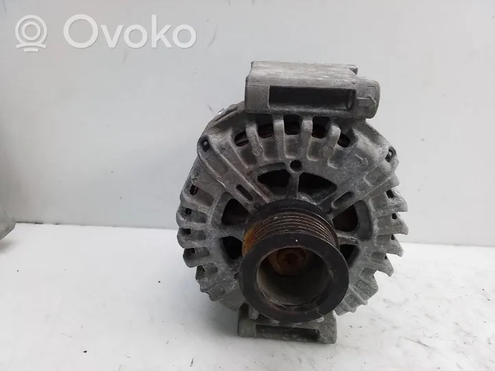 Mercedes-Benz C AMG W205 Alternador A0009067802