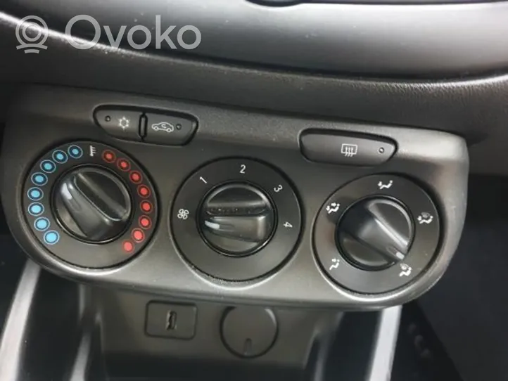 Opel Corsa E Panel klimatyzacji 