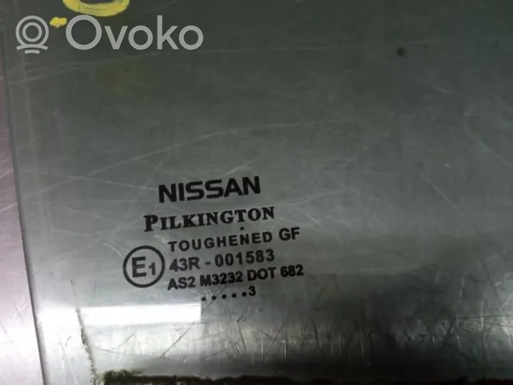 Nissan Leaf I (ZE0) Szyba drzwi tylnych 
