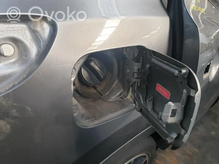 Nissan Qashqai Bouchon, volet de trappe de réservoir à carburant 