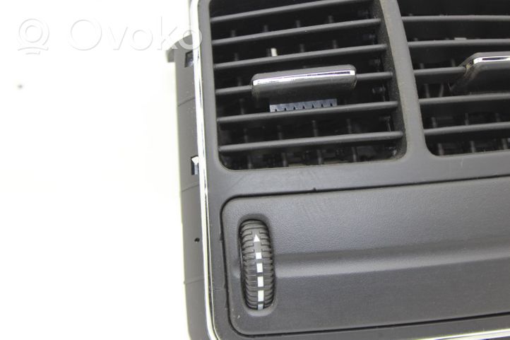 Mercedes-Benz CLS C219 Griglia di ventilazione posteriore A211830054