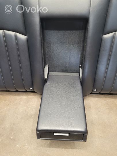 Mercedes-Benz CLS C219 Rear seat A2199200116