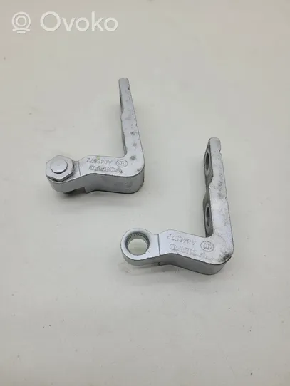 Volvo V40 Set di cerniere portiera anteriore 31424657