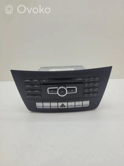 Mercedes-Benz C W204 Radio/CD/DVD/GPS-pääyksikkö A2049009807