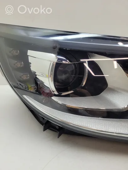 Volkswagen Tiguan Headlight/headlamp 5N1941752