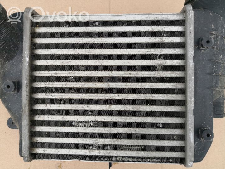 Audi A6 S6 C6 4F Starpdzesētāja radiators 4F0145805E