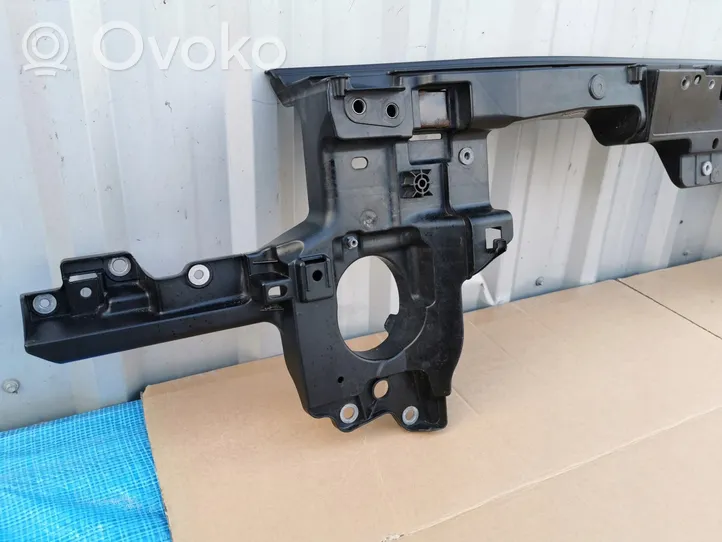 Volkswagen Touareg II Support de radiateur sur cadre face avant 7P6805594C