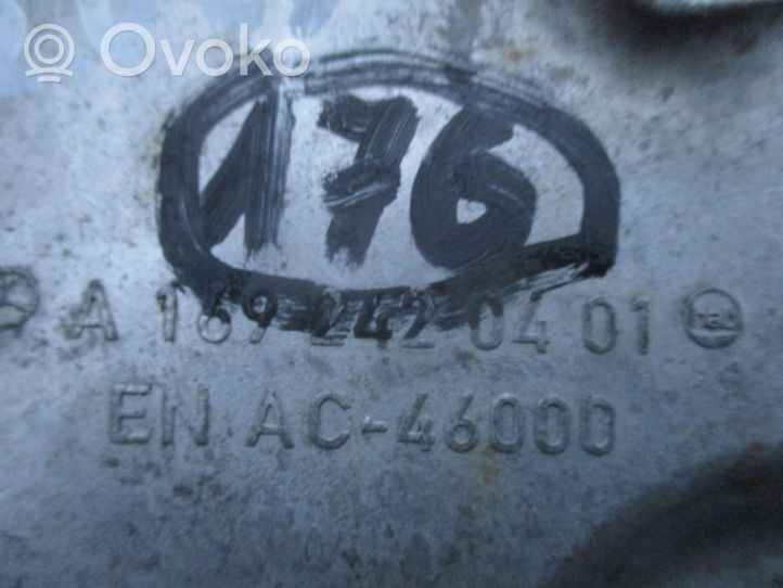 Mercedes-Benz A W169 Vaihdelaatikon kannake A1692420401