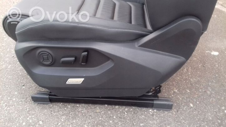 Volkswagen Touareg III Juego del asiento 