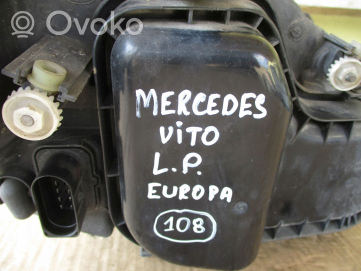 Mercedes-Benz Vito Viano W639 Lampa przednia 
