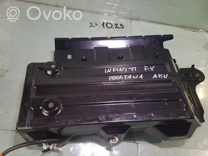 Infiniti FX Battery box tray 