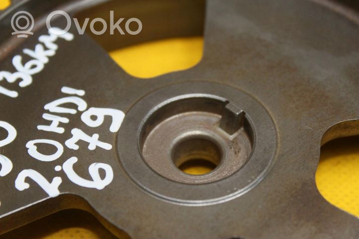 Volvo V50 Nokka-akselin vauhtipyörä / VANOS 