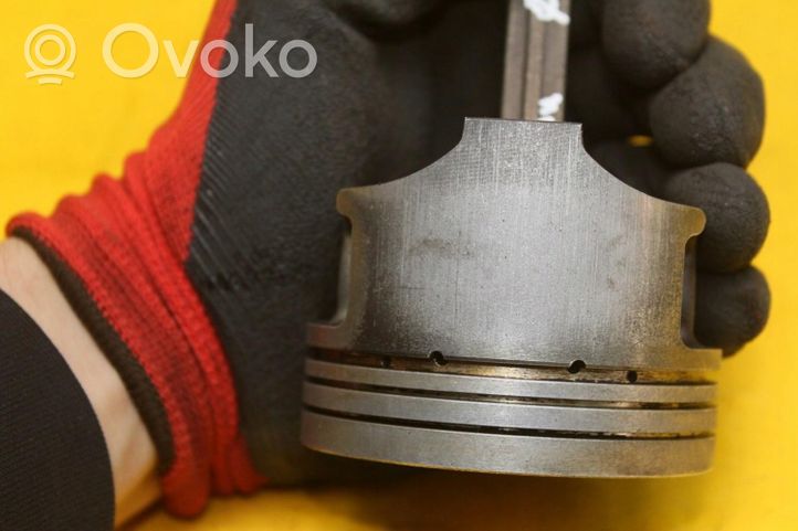 Suzuki Vitara (LY) Piston 