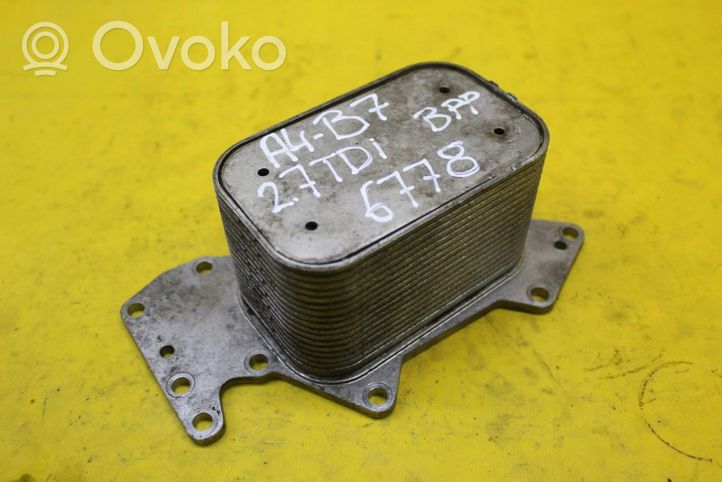 Audi A4 S4 B7 8E 8H Radiatore dell’olio del motore 