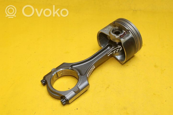 Honda Civic X Piston with connecting rod 