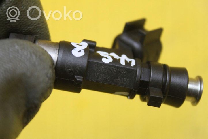 Ford Focus Fuel injector 8653891