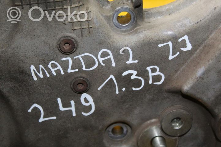 Mazda 2 Osłona paska / łańcucha rozrządu ZJ3810500