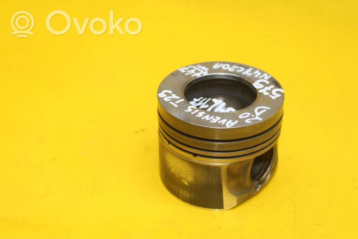 Toyota Avensis T270 Piston 