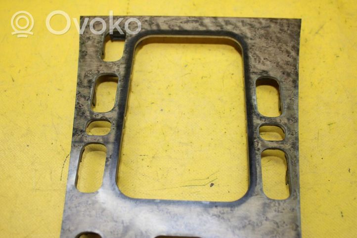 Mercedes-Benz E W210 Inserti decorativi cornice della consolle centrale A2106808639