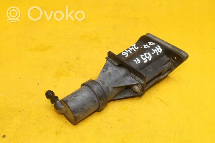 Audi A4 S4 B5 8D Dysza spryskiwacza lampy przedniej 8D0807788AA