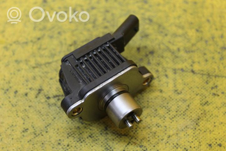 Volkswagen Golf VII Electromagnetic valve 