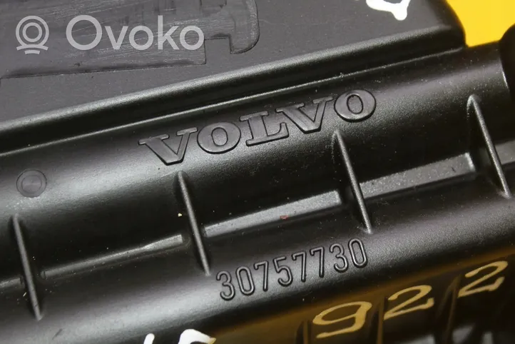 Volvo S80 Oil filter mounting bracket 30757730