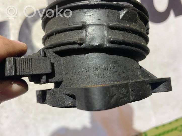 Mercedes-Benz ML W164 Support, tuyau de refroidissement intermédiaire a6420900144