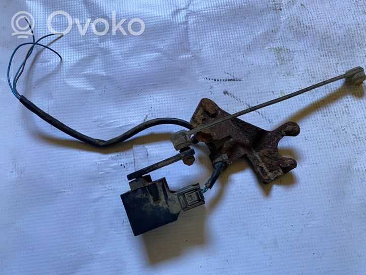 Mercedes-Benz C W203 Headlight/headlamp level sensor a0105427717