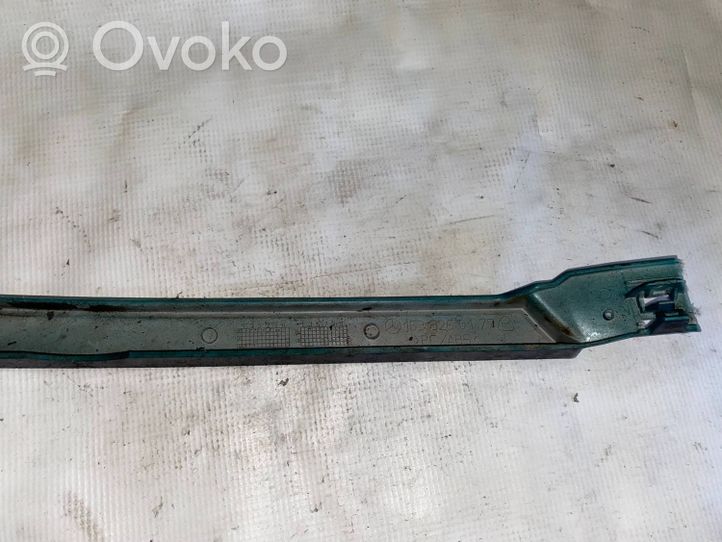 Mercedes-Benz ML W163 Rivestimento sotto il faro/fanale 1638260177