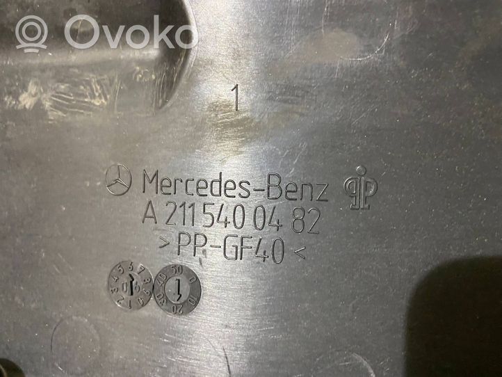 Mercedes-Benz CLS C219 Coperchio scatola dei fusibili a2115400482