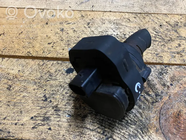 Mercedes-Benz ML W163 Pompe à eau de liquide de refroidissement 02775815