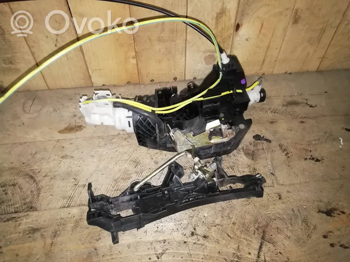 Mercedes-Benz S W220 Rear door lock 2207303935