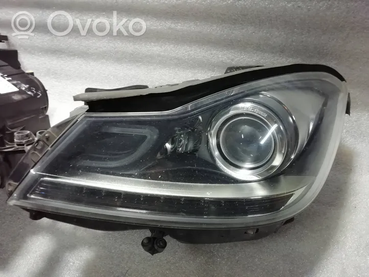 Mercedes-Benz C W204 Lampy przednie / Komplet A2048204639