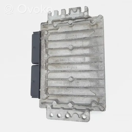 Renault Megane II Calculateur moteur ECU 8200044437