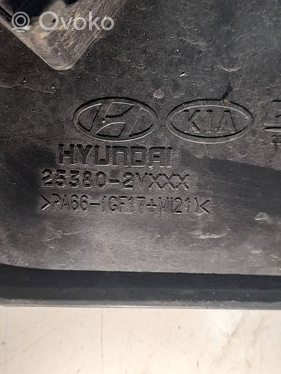 Hyundai Veloster Osłona wentylatora chłodnicy 253802VXXX
