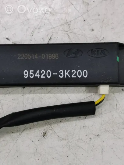 KIA Optima Antenna di sistema senza chiave 954203K200