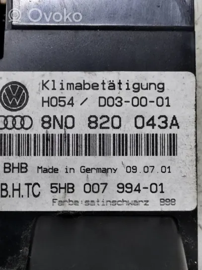 Audi TT Mk1 Ilmastoinnin ohjainlaite 8N0820043A