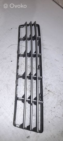 Volvo V50 Front bumper lower grill 30657006