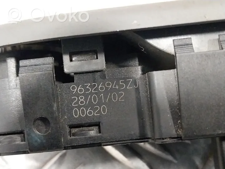 Citroen C5 Interrupteur commade lève-vitre 96326945ZJ