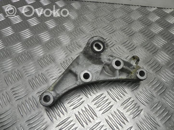 Opel Mokka X Engine mounting bracket G3327000513AY4A