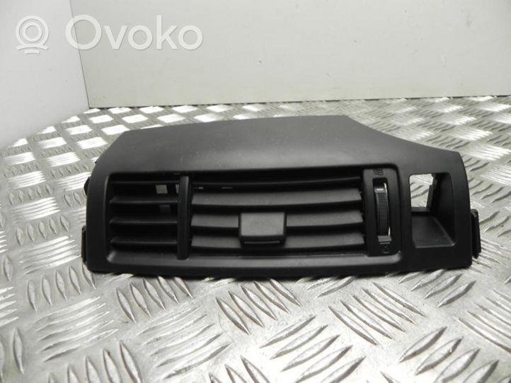 Toyota Verso Oro grotelės gale 556700F040